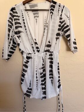 White and Black Tie-Dye V-Neck Romper